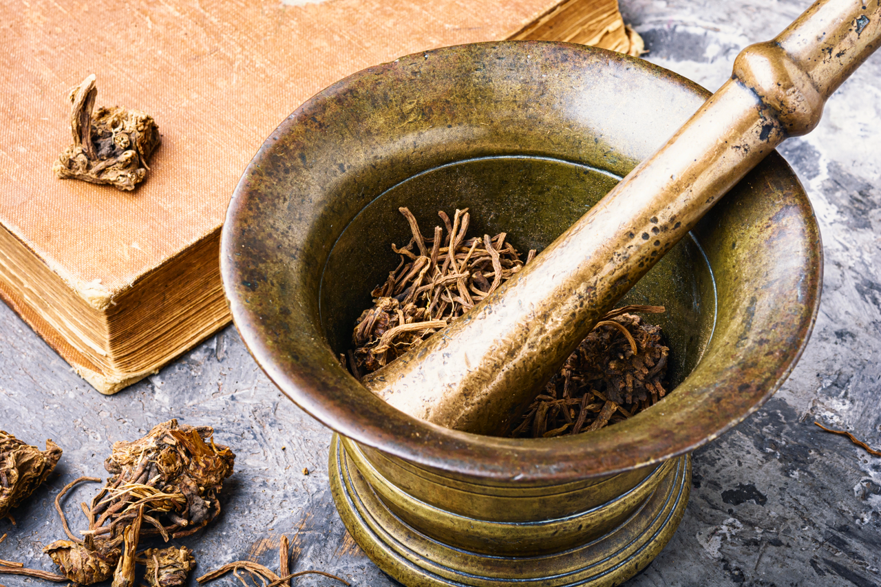 All About Valerian Root: Traditional Uses, Benefits, and How to Use It